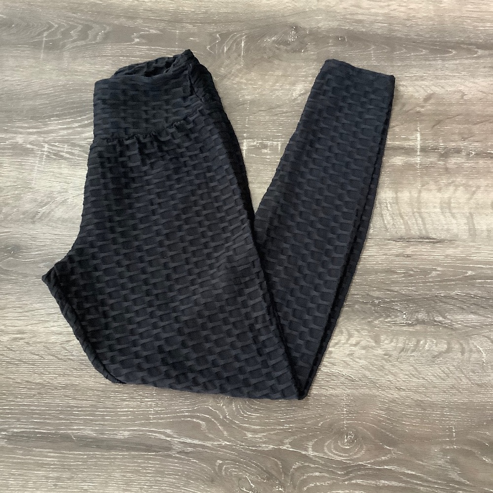 Rue 21 Black Waffle Style Leggings - Size Small